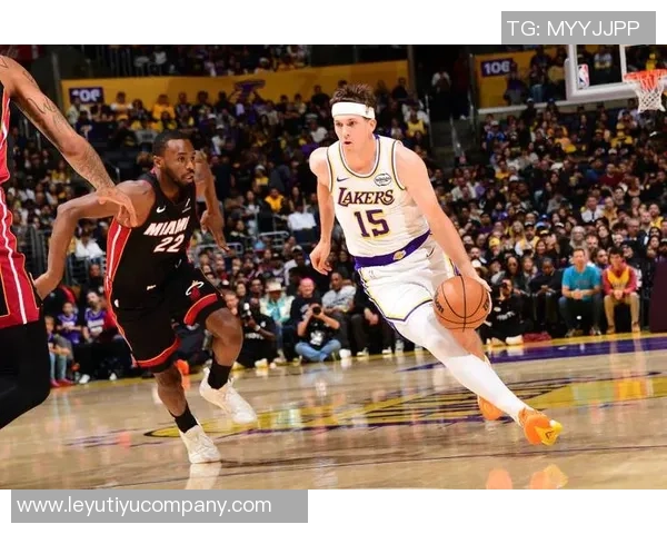 里夫斯谈背靠背比赛体能消耗称热爱能激发无限能量